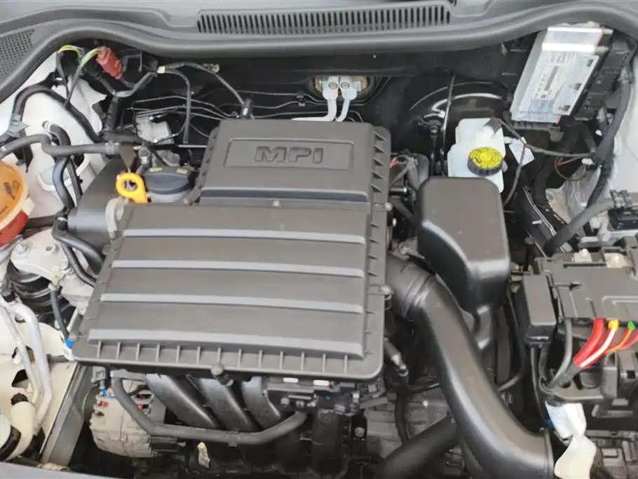Volkswagen Polo 2016 1.6L Automatic Comfort фото 10