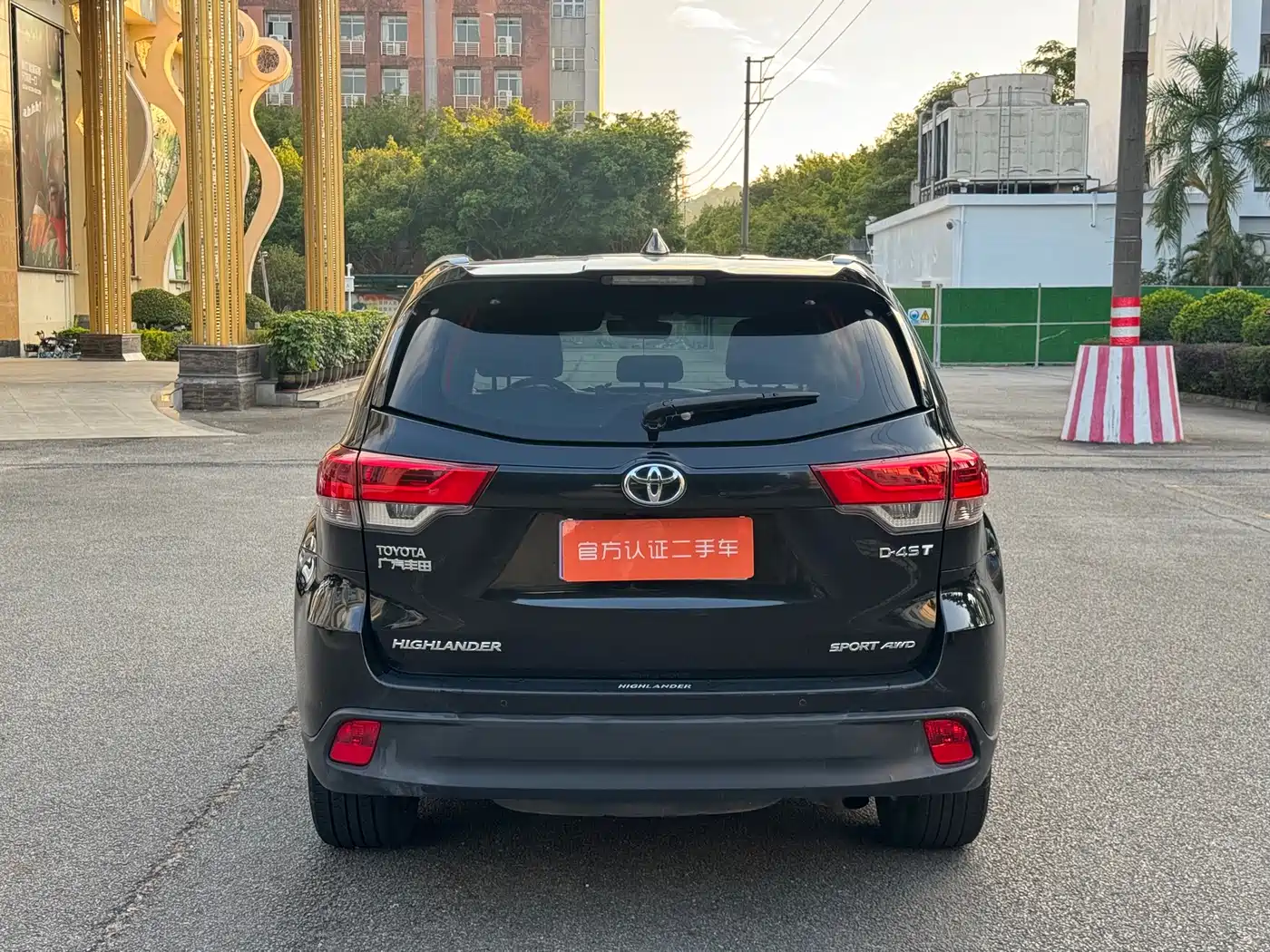 Toyota Highlander 2018 2.0T 4WD Premium 7-seater (China V) фото 4