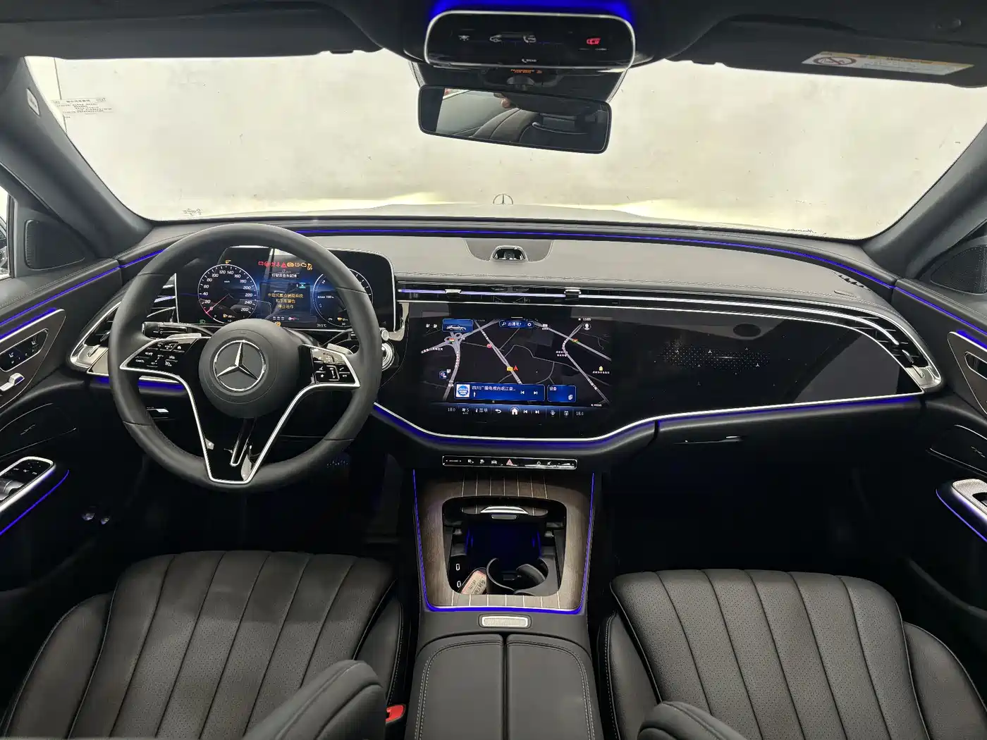 Mercedes-Benz E-Class New Energy 2024 E 350 e L Plug-in Hybrid Sedan фото 13