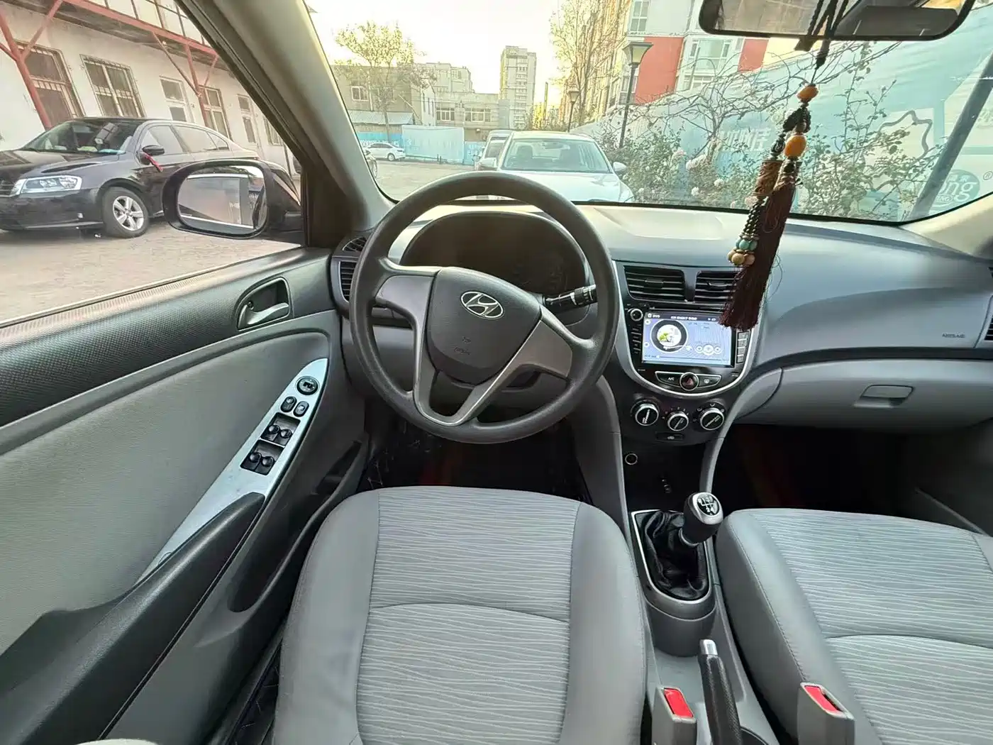 Hyundai Verna 2014 1.4L Manual Smart GLS фото 7