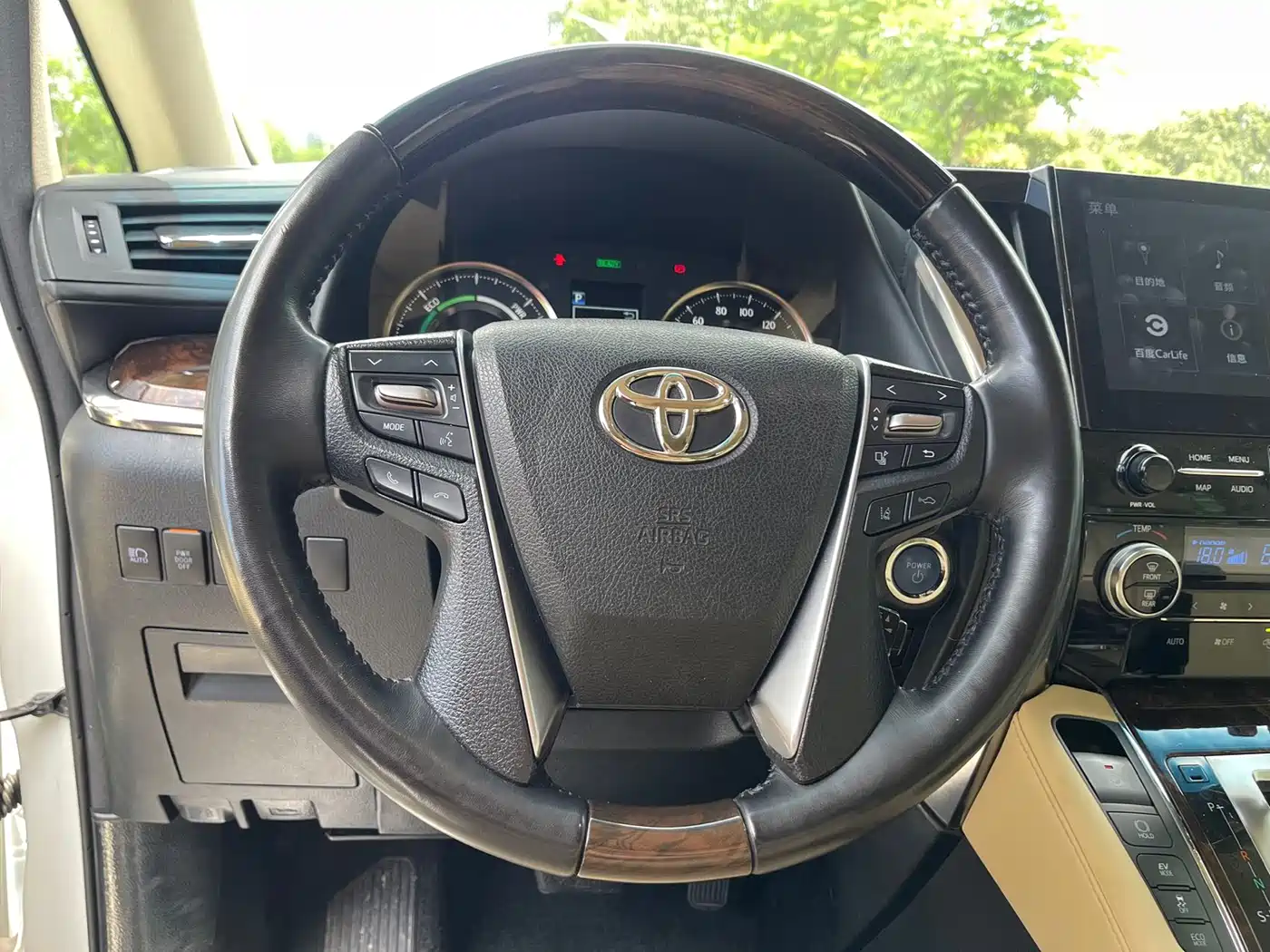 Toyota Alphard 2021 Hybrid 2.5L Luxury фото 25