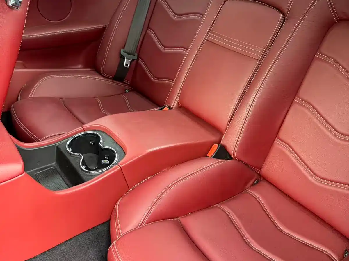 Maserati GranTurismo 2015 2007 4.2L Standard
