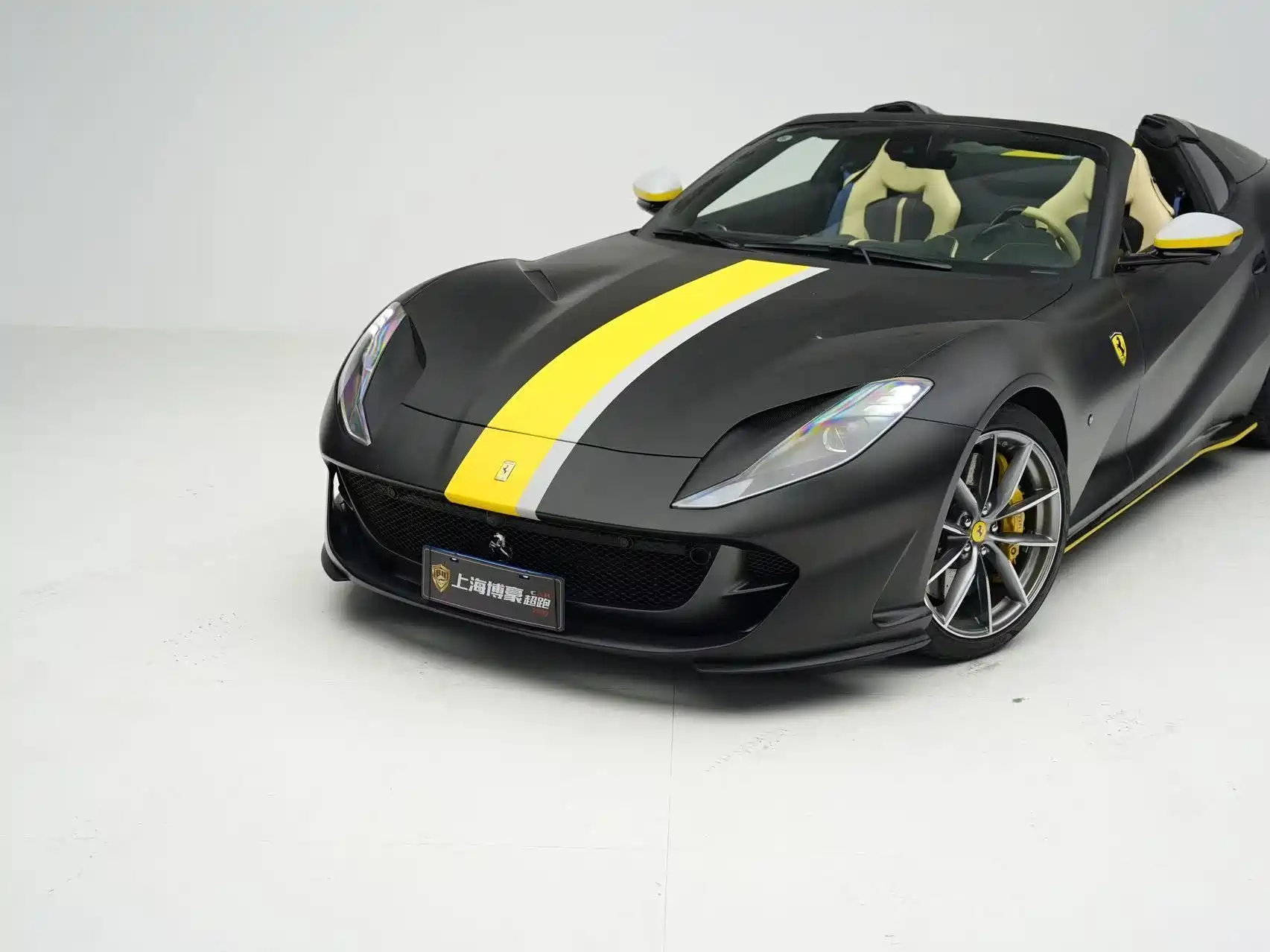 Фото 7 - Ferrari 812