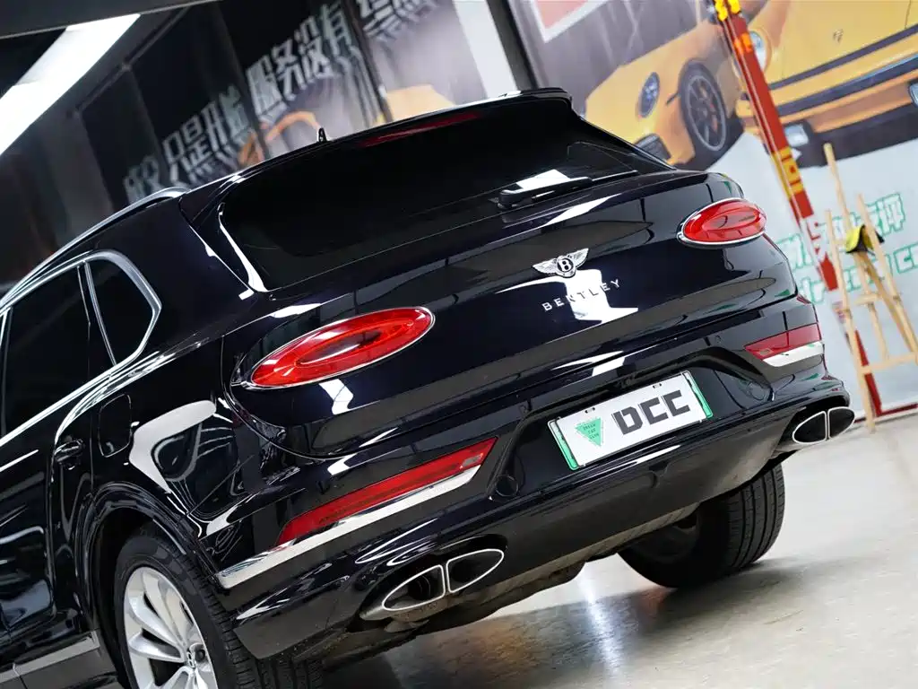 BENTLEY TIMYUE PLUG-IN HYBRID