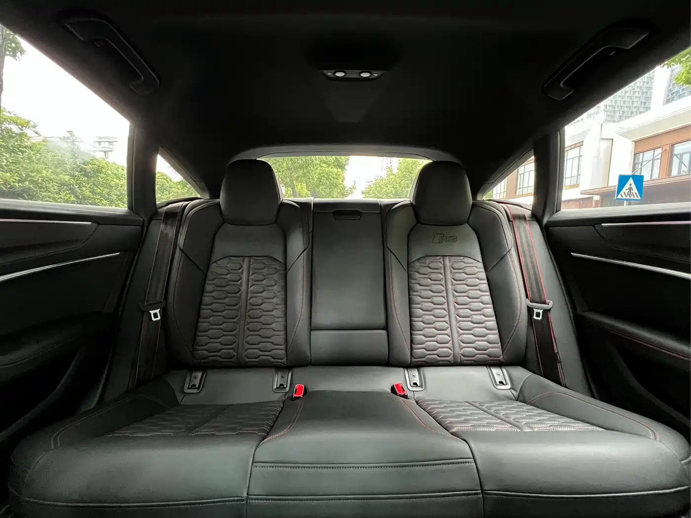 Audi RS 7 2024 RS 7 4.0T Sportback Performance фото 9