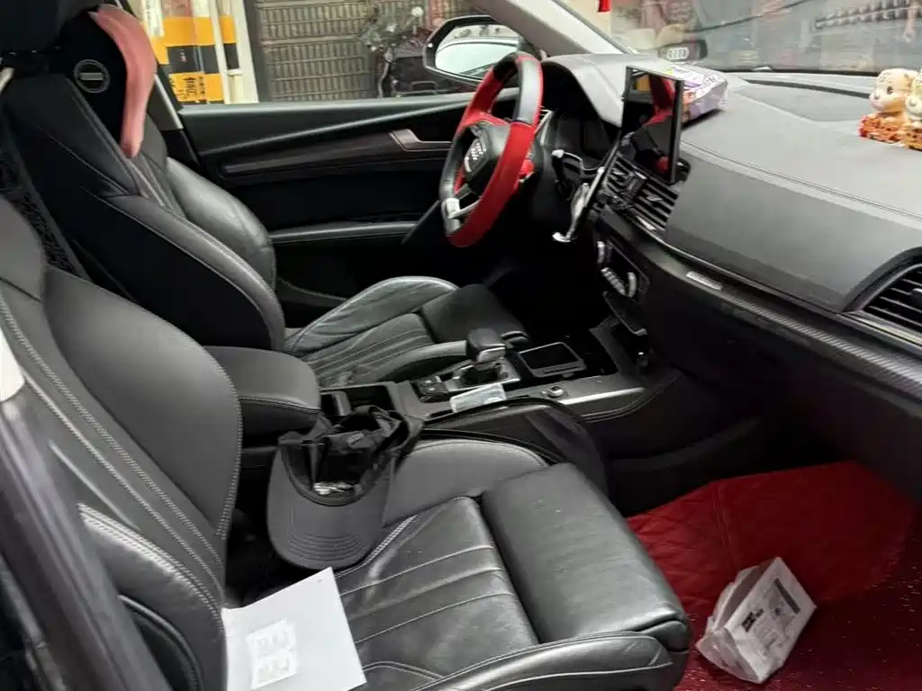 Audi Q5L 2021 40 TFSI Luxury Dynamic фото 3