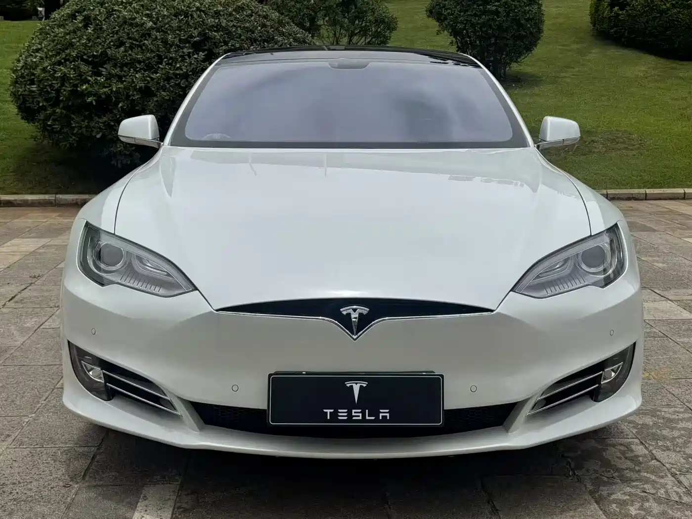Tesla Model S 2014 2014 Model S P85