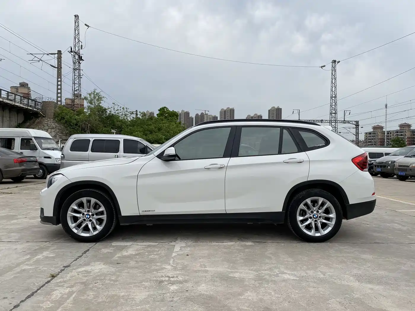 BMW X1 2015 Model sDrive18i Fashion Advanced Edition фото 10