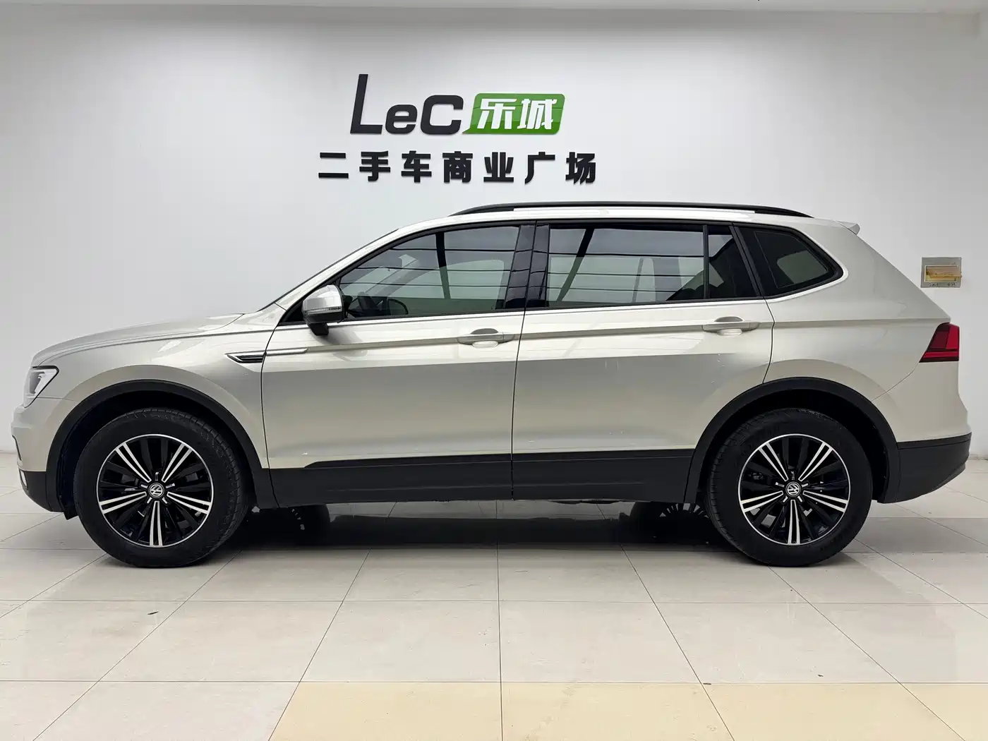 Volkswagen Tiguan L 2020 330TSI Auto 2WD Trend China VI фото 9