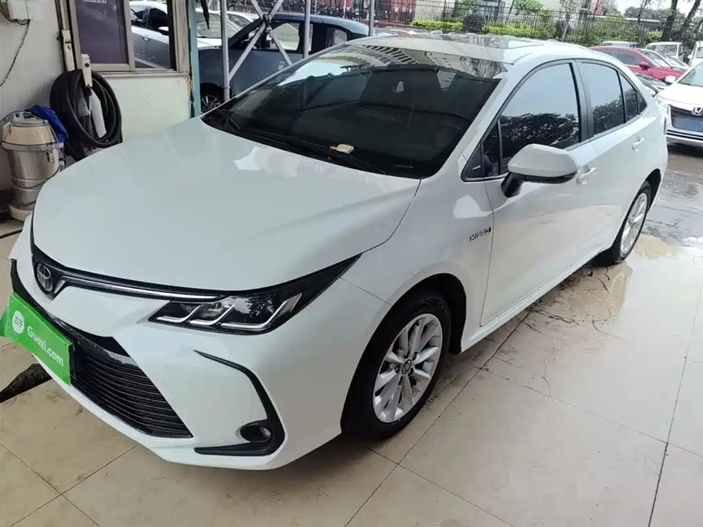 Toyota Corolla 2021 1.2T S-CVT Elite PLUS Edition фото 2