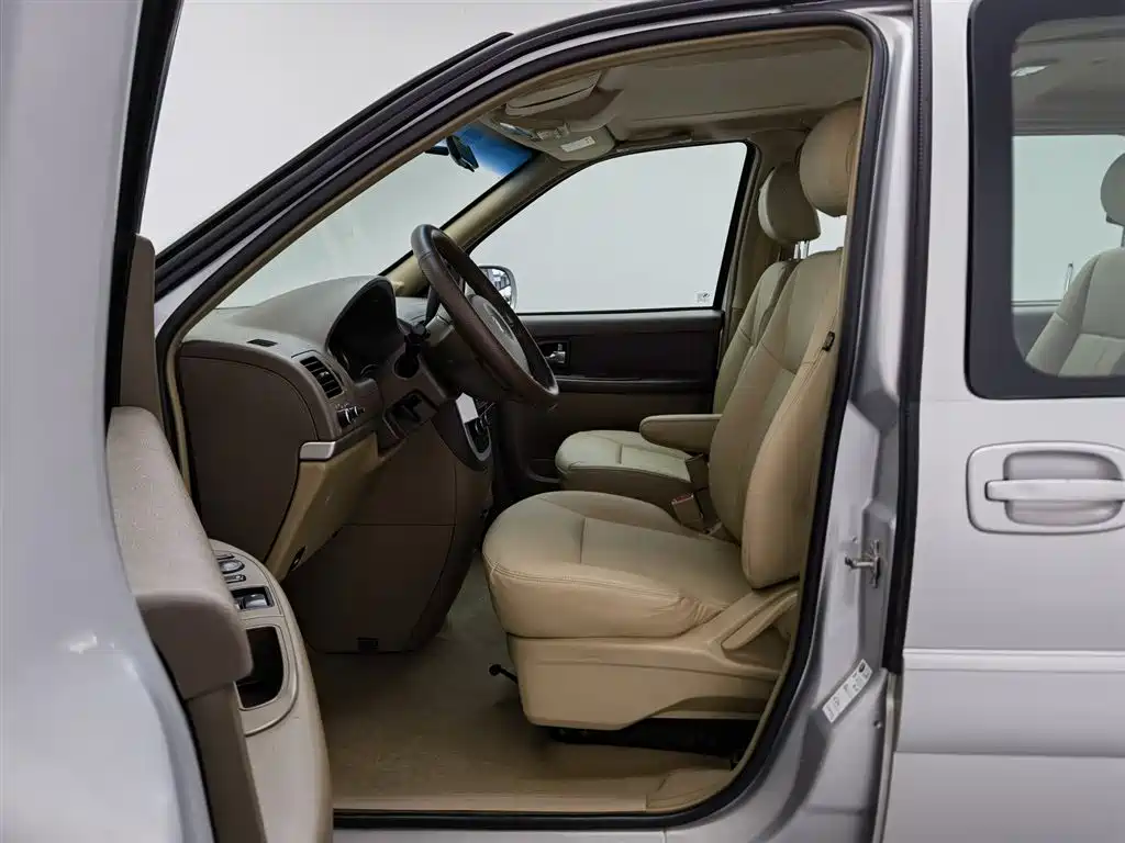 Buick GL8 2014 2.4L Classic Edition фото 10