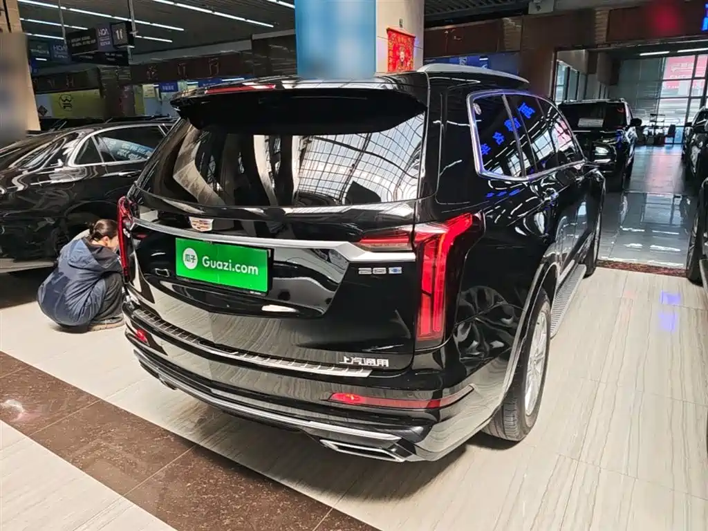 Cadillac XT6 2022 2.0T 7-Seater 4WD Trend Edition фото 7