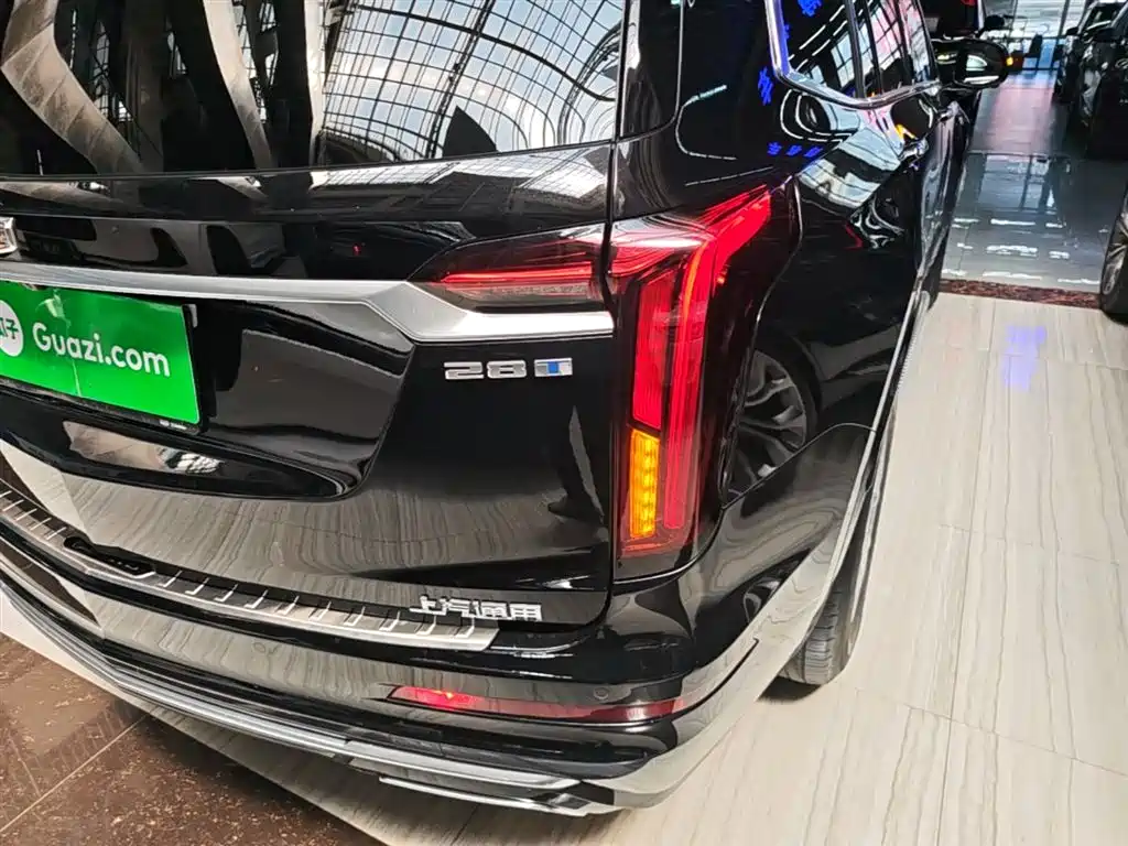 Cadillac XT6 2022 2.0T 7-Seater 4WD Trend Edition фото 8