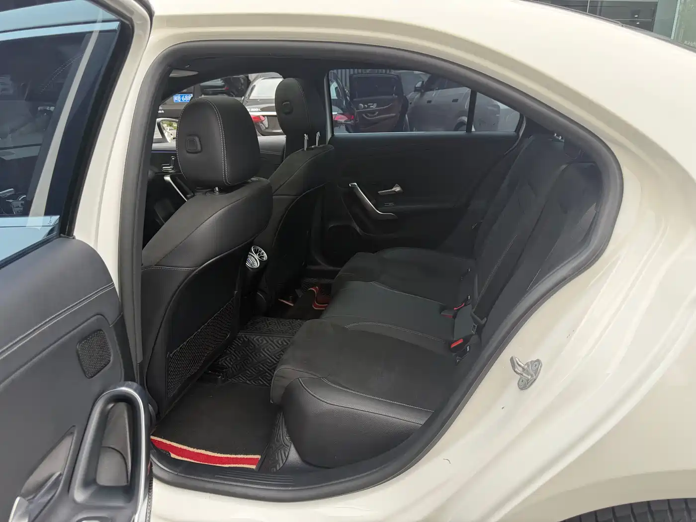 Mercedes-Benz A-Class 2019 A 200 L Sport Sedan фото 6