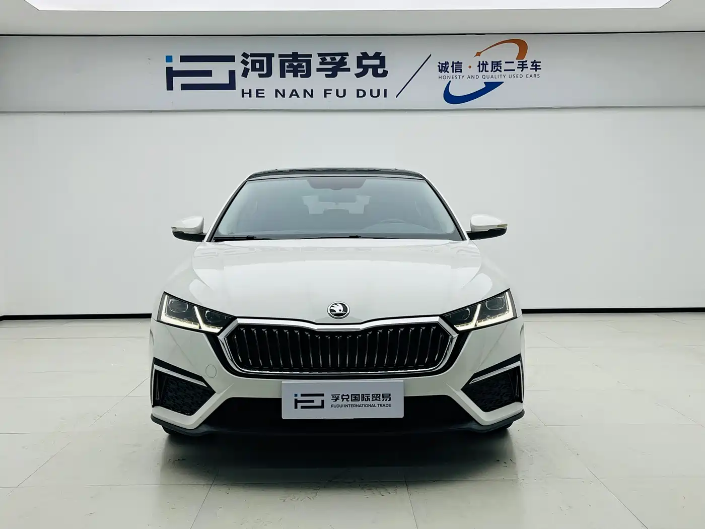 Škoda Octavia 2022 PRO TSI280 Premium Edition фото 2