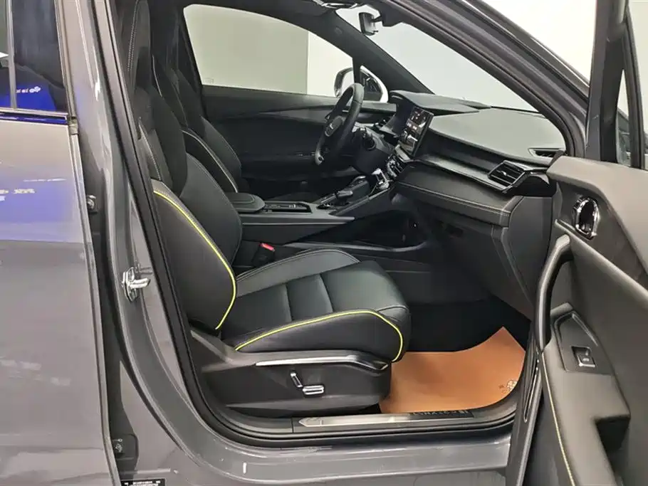 Lynk & Co 06 2023 Remix 1.5T Power Halo фото 8