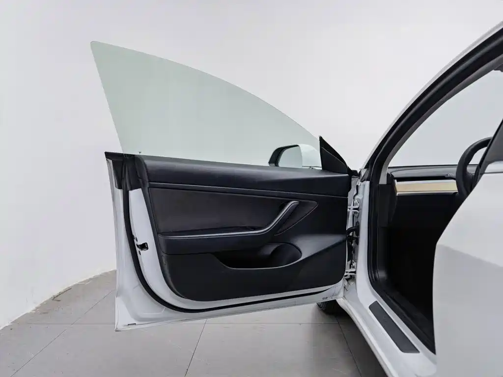 Tesla Model 3 2020 2019 Standard Range Rear-Wheel Drive Upgrade