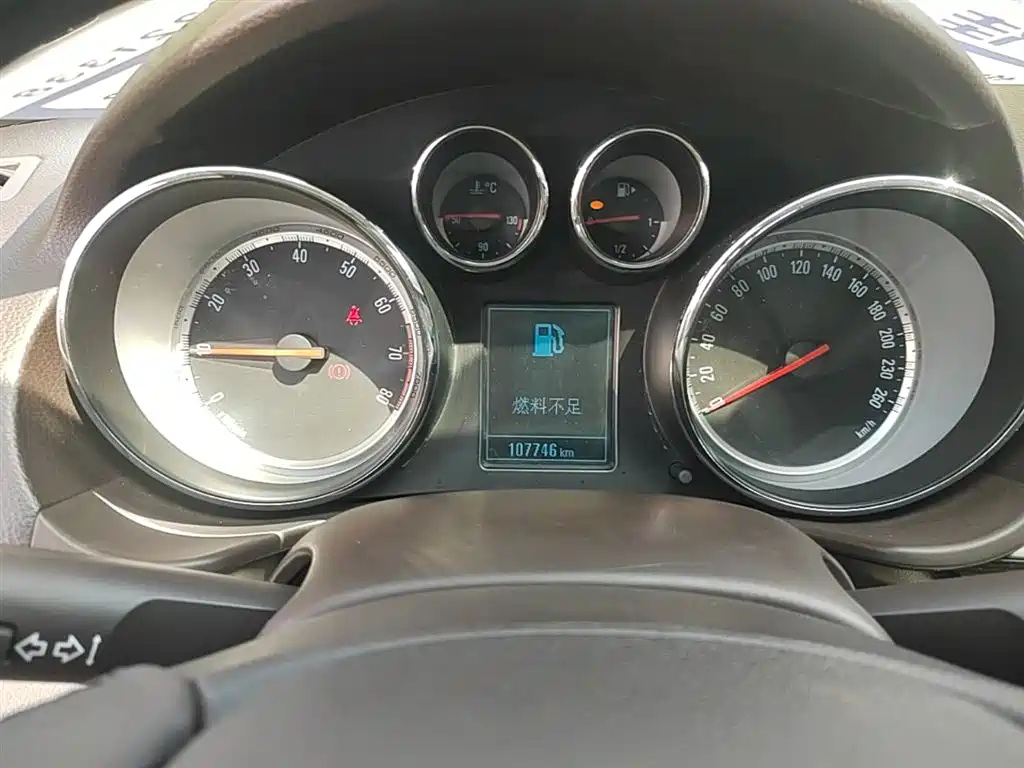 Buick Regal 2015 2.0L Leading Fashion Model фото 12