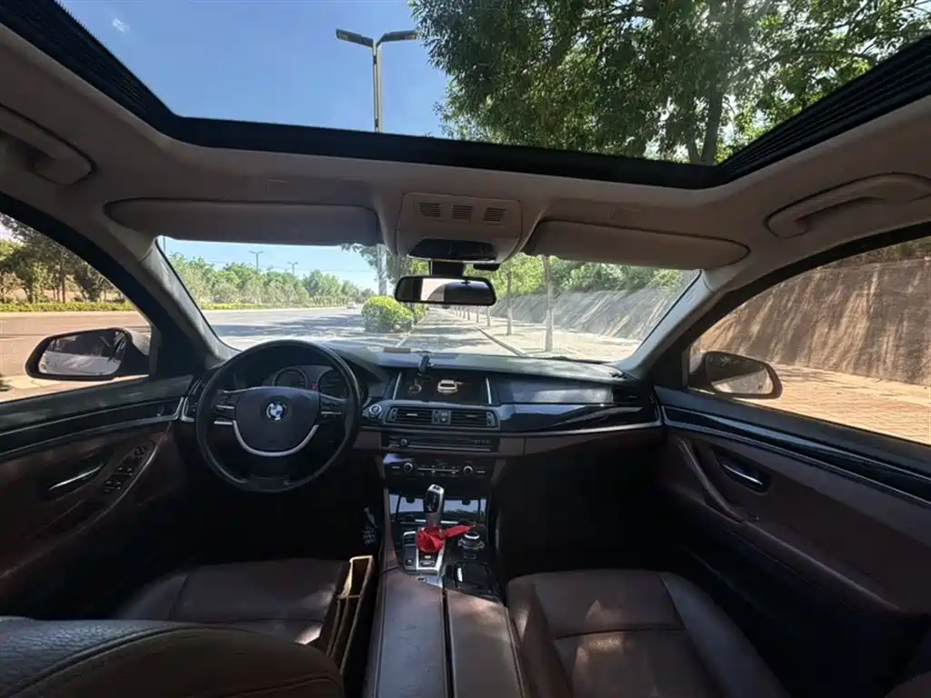 BMW 5 Series 2014 520Li Elegance фото 12