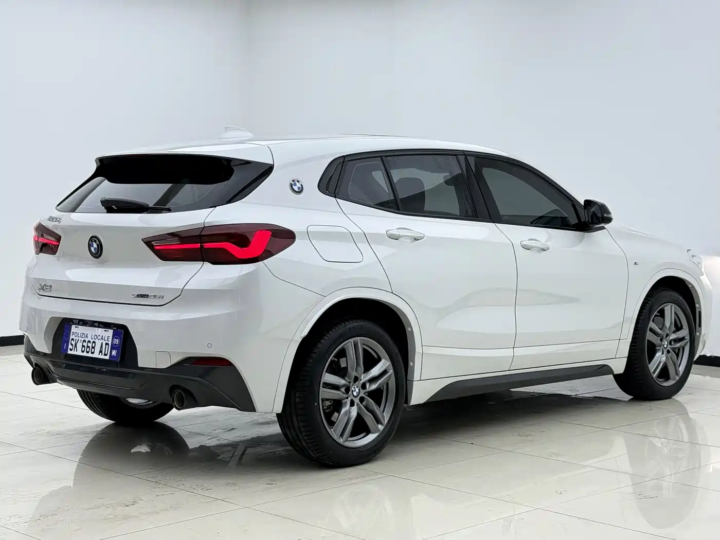 BMW X2 2023 sDrive25i M Sport Shadow Edition фото 19