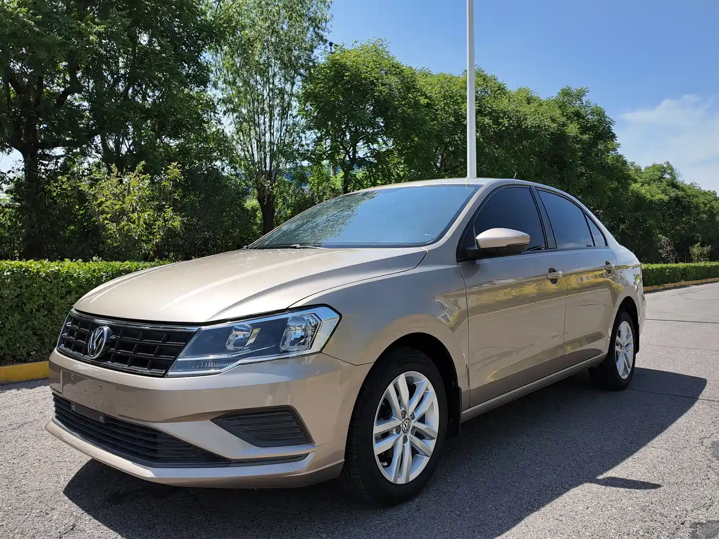 Volkswagen Jetta 2019 Dream Edition 1.4L Manual Fashion