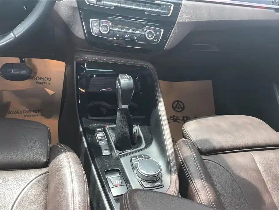 BMW X1 2018 xDrive20Li Luxury Model фото 16