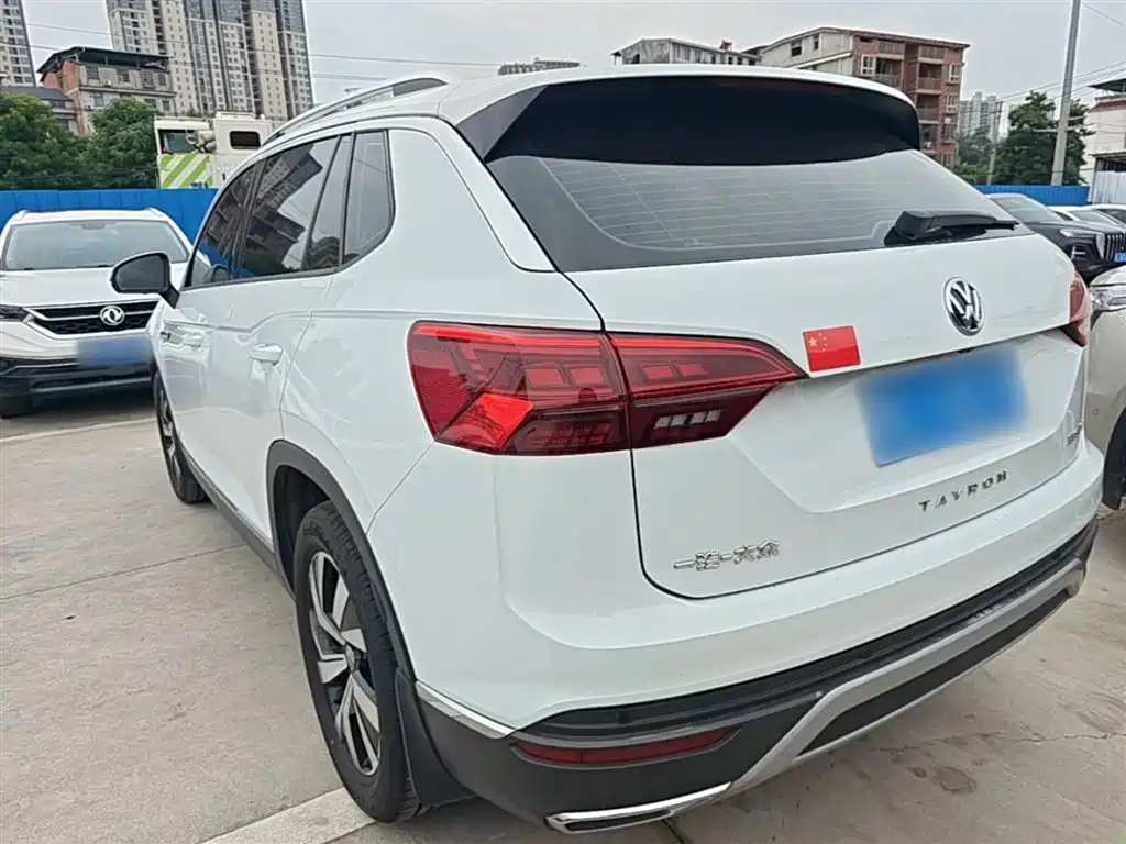 Volkswagen Tayron 2021 330TSI 2WD Luxury Smart Connect Plus фото 5