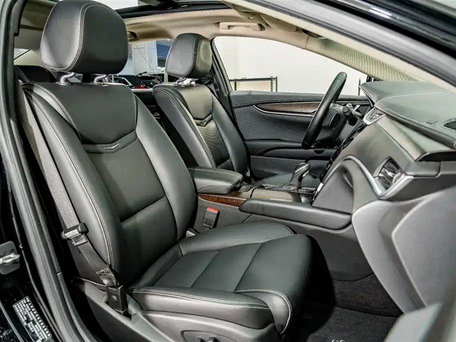 Cadillac XTS 2018 28T Elite фото 19
