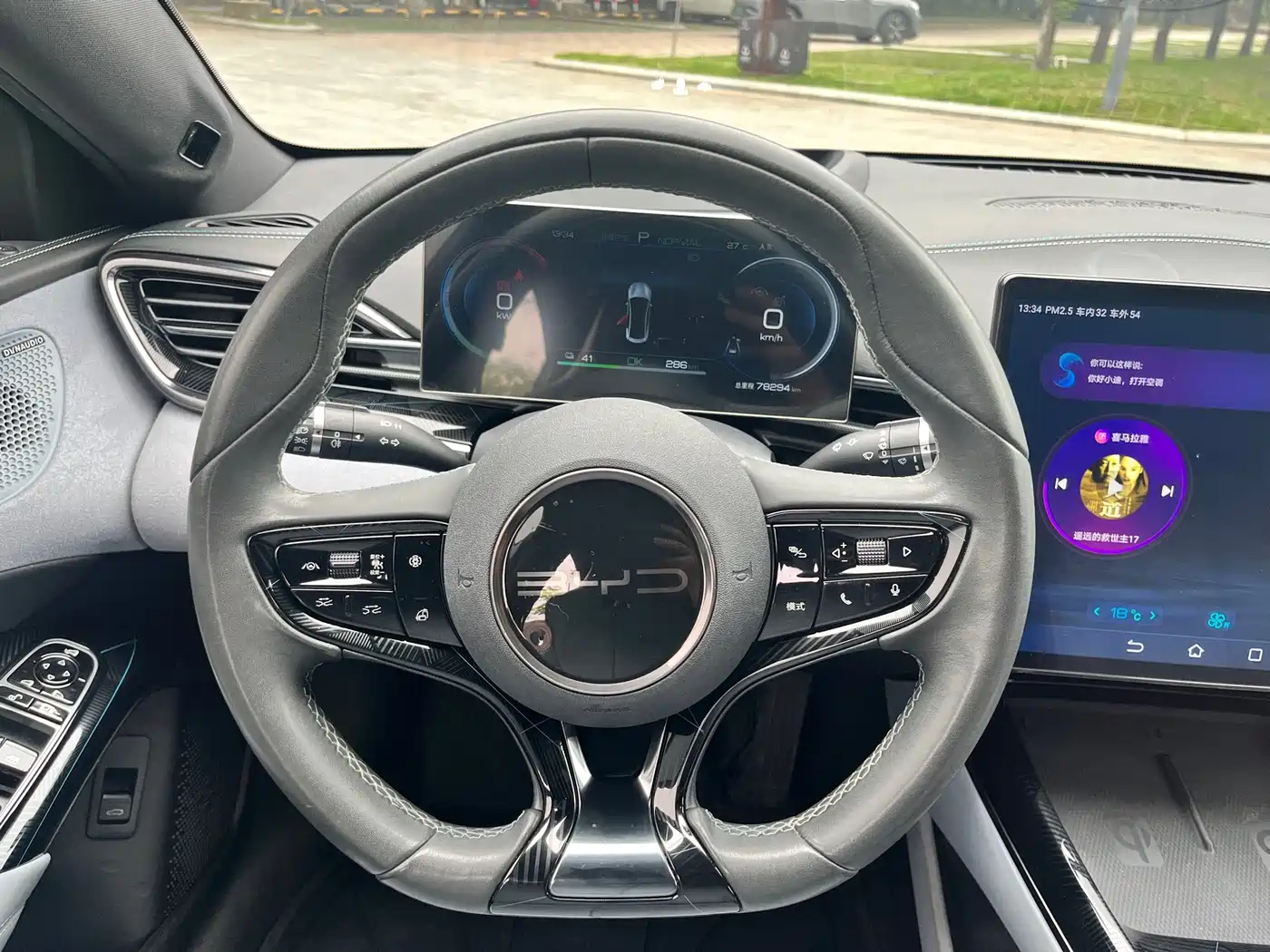 BYD Seal 2022 700km Long Range RWD Edition фото 7