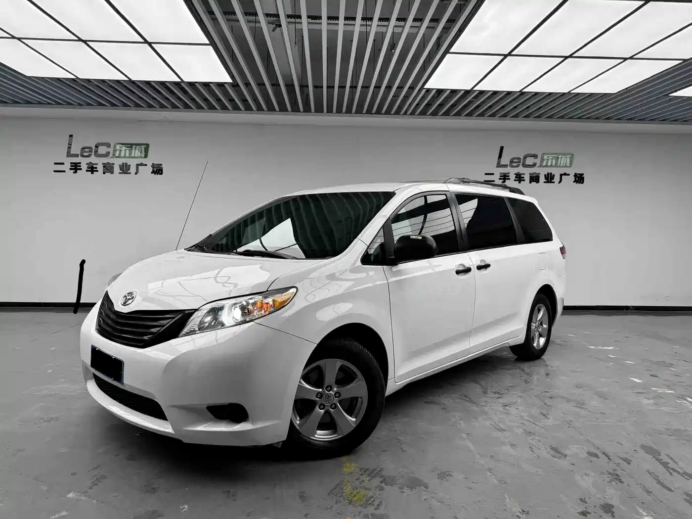 Toyota Sienna 2012