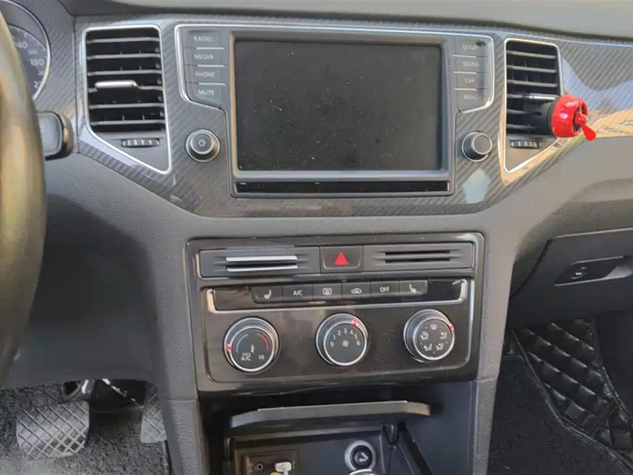 Volkswagen Golf Sportsvan 2016 280TSI Automatic Luxury фото 13