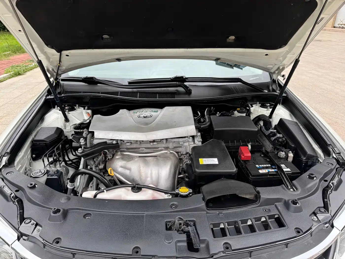 Toyota Camry 2015 2.0G Leading Edition фото 18