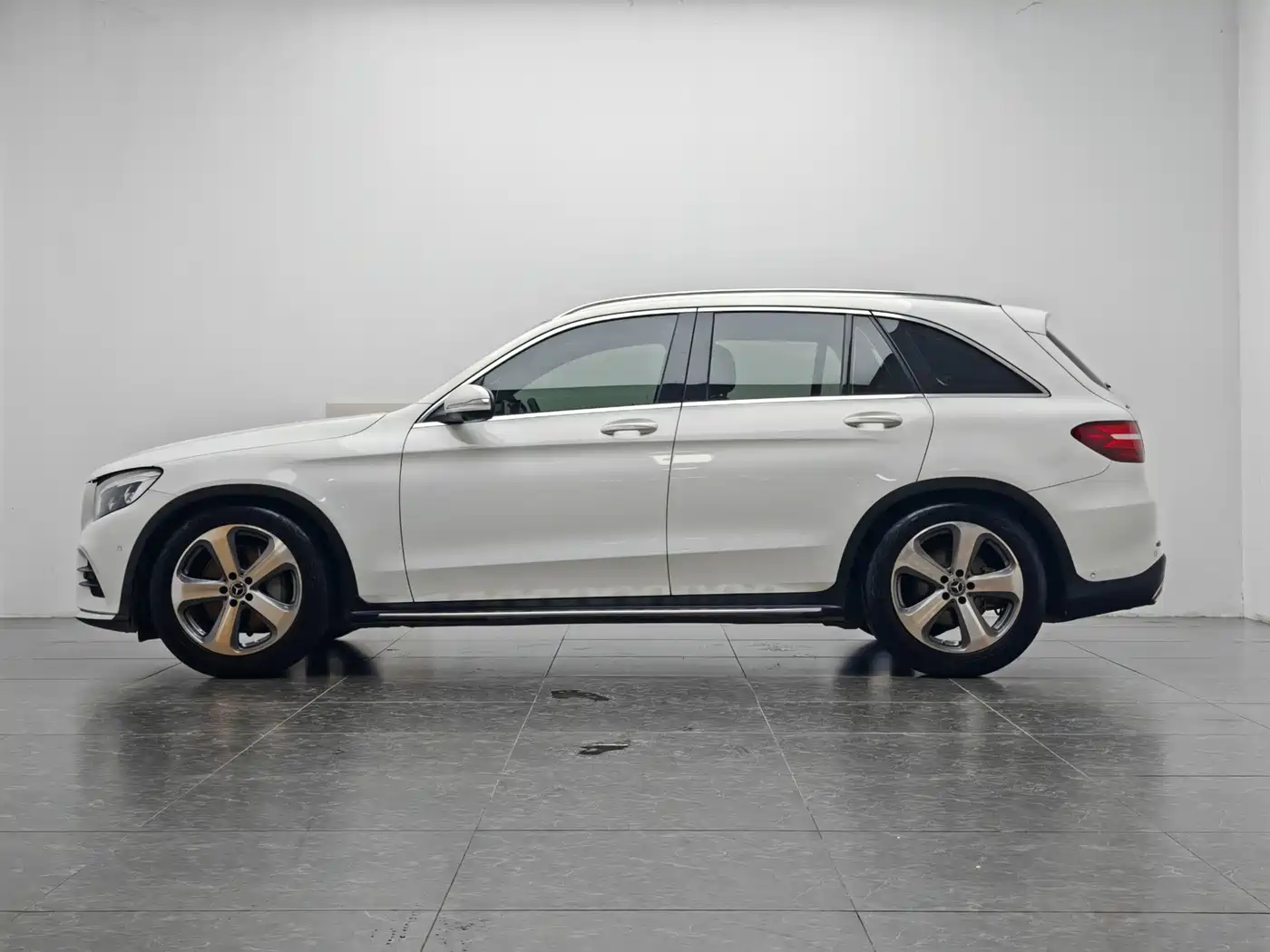 Mercedes-Benz GLC 2017 GLC 300 4MATIC Dynamic фото 11