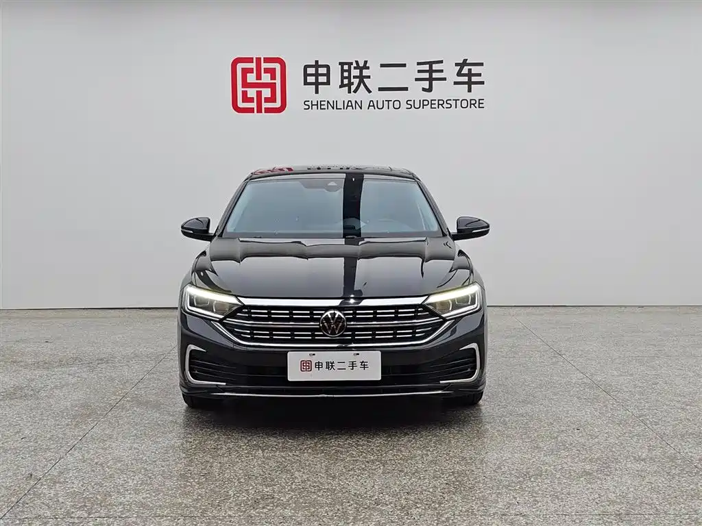 Volkswagen Sagitar 2023 300TSI DSG Surpassing Edition фото 2