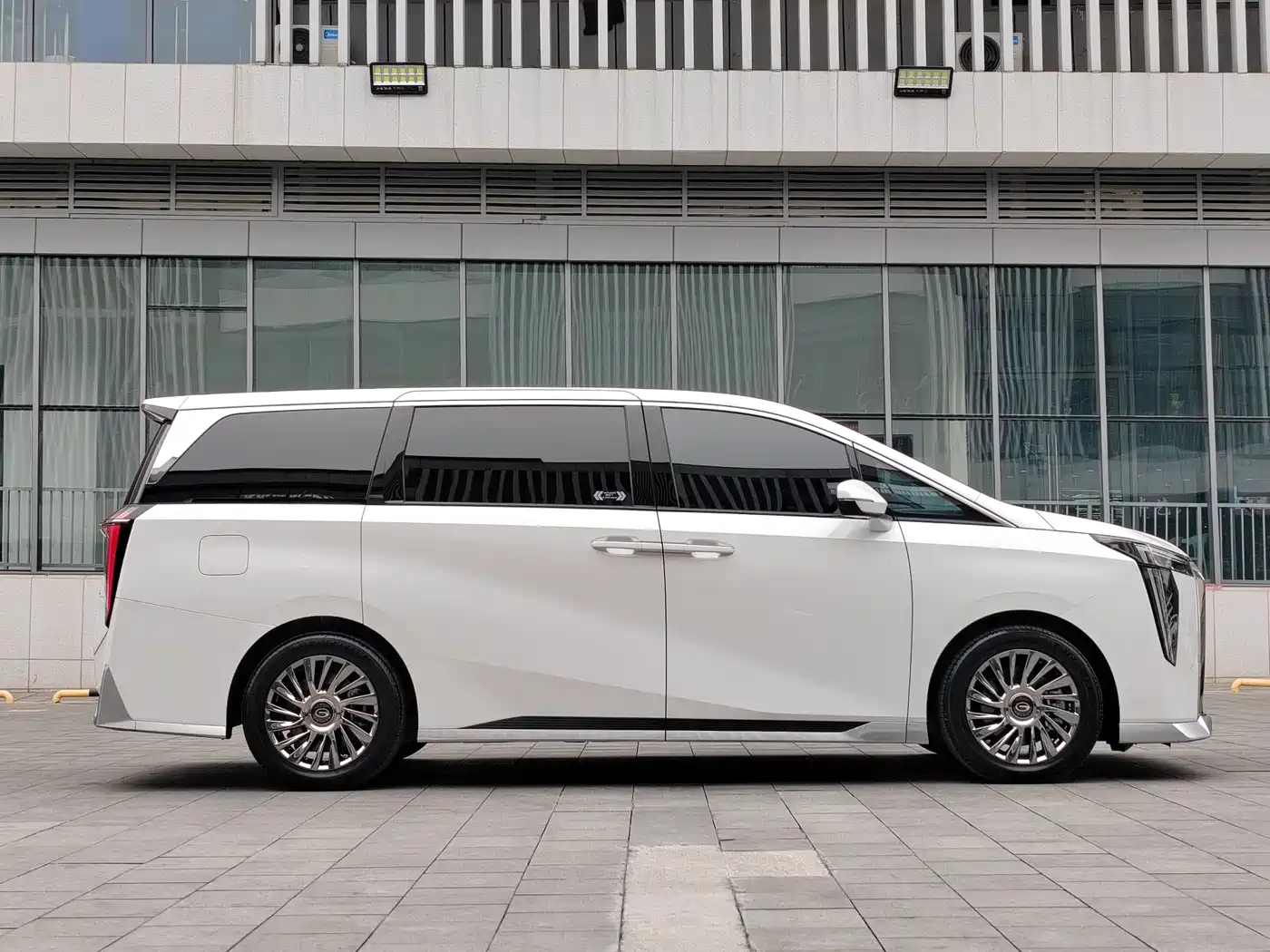GAC Trumpchi Trumpchi M8 2023 Model Master Series 400T Flagship Edition фото 4