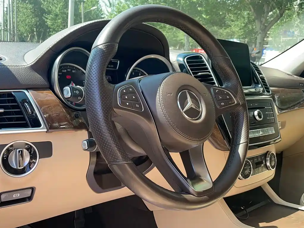 Mercedes-Benz GLS 2016 GLS 400 4MATIC Dynamic фото 7