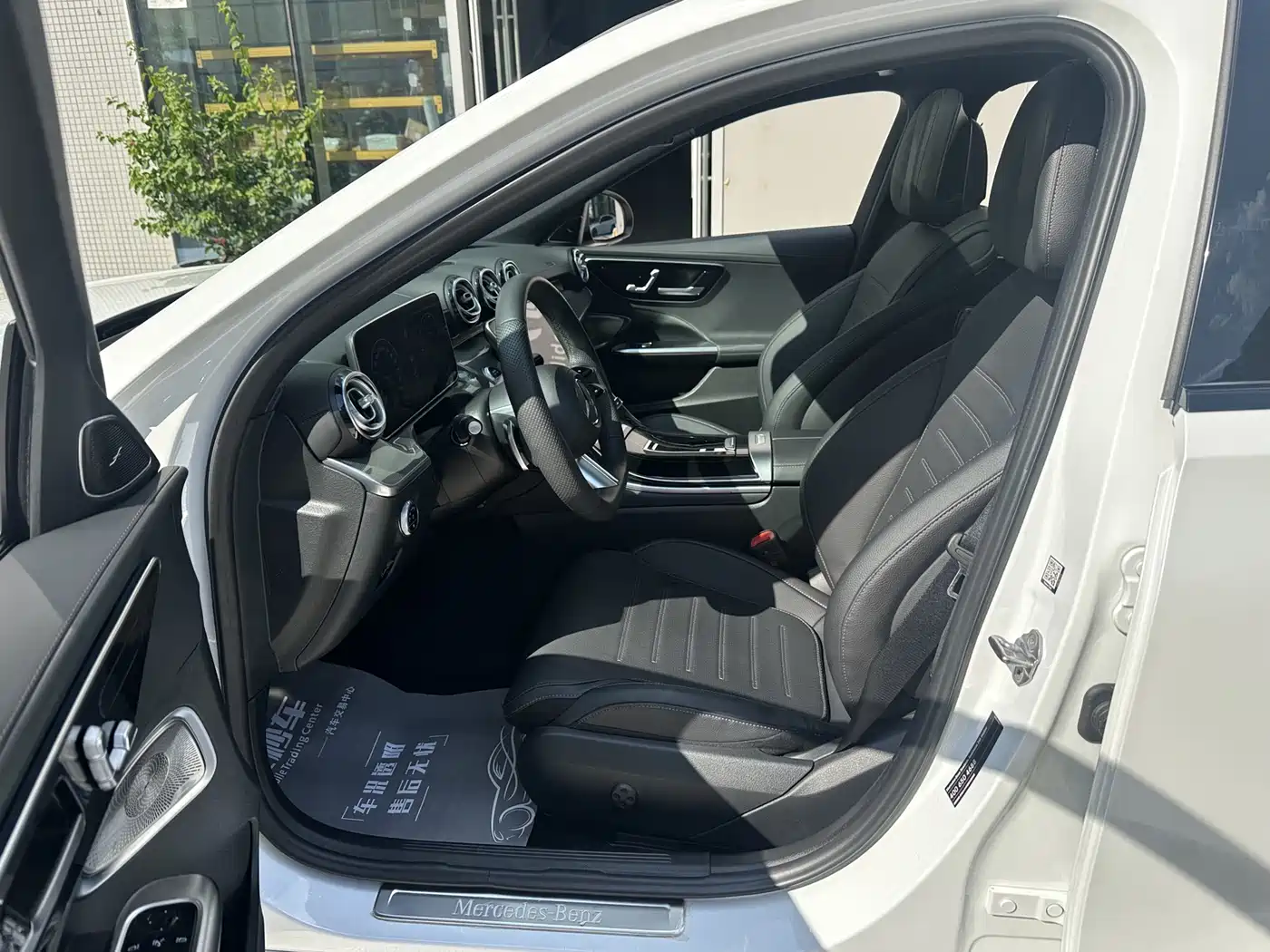 Mercedes-Benz C-Class 2023 C 260 L Night Edition Sport фото 6
