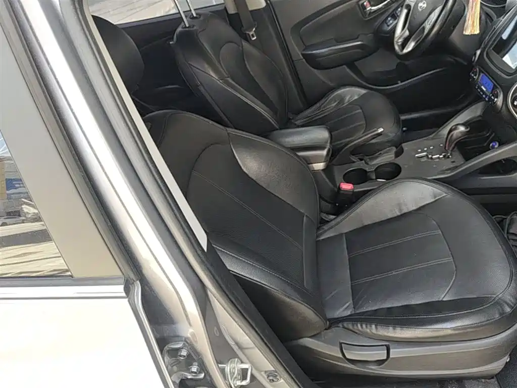 Hyundai Beijing Hyundai ix35 2015 2.0L Automatic 2WD Smart China V фото 25