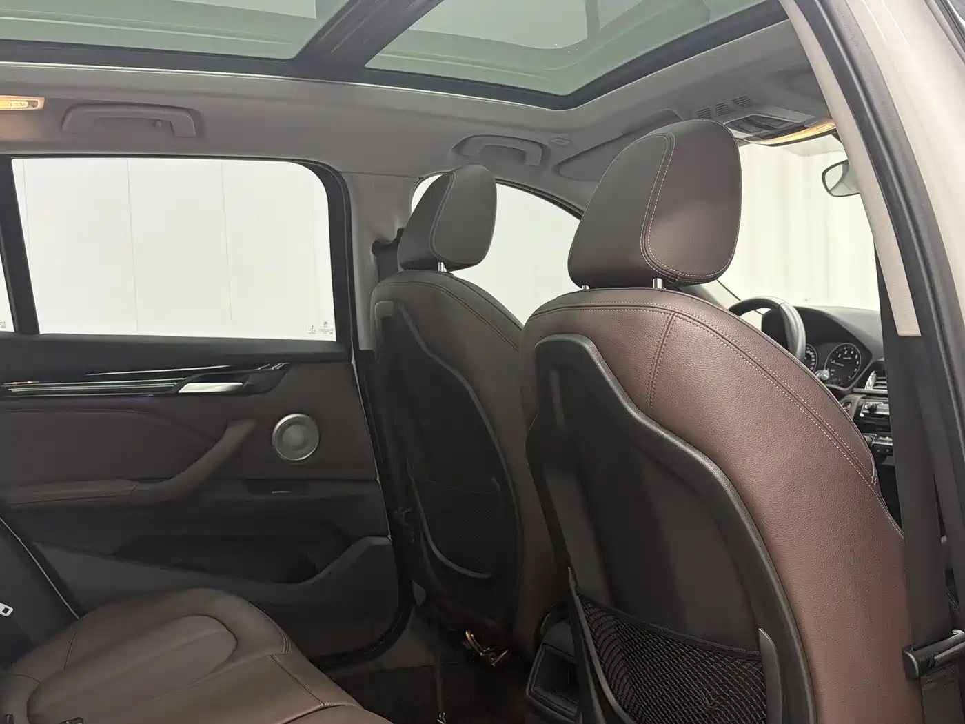 BMW X1 2022 sDrive20Li Fashion фото 16