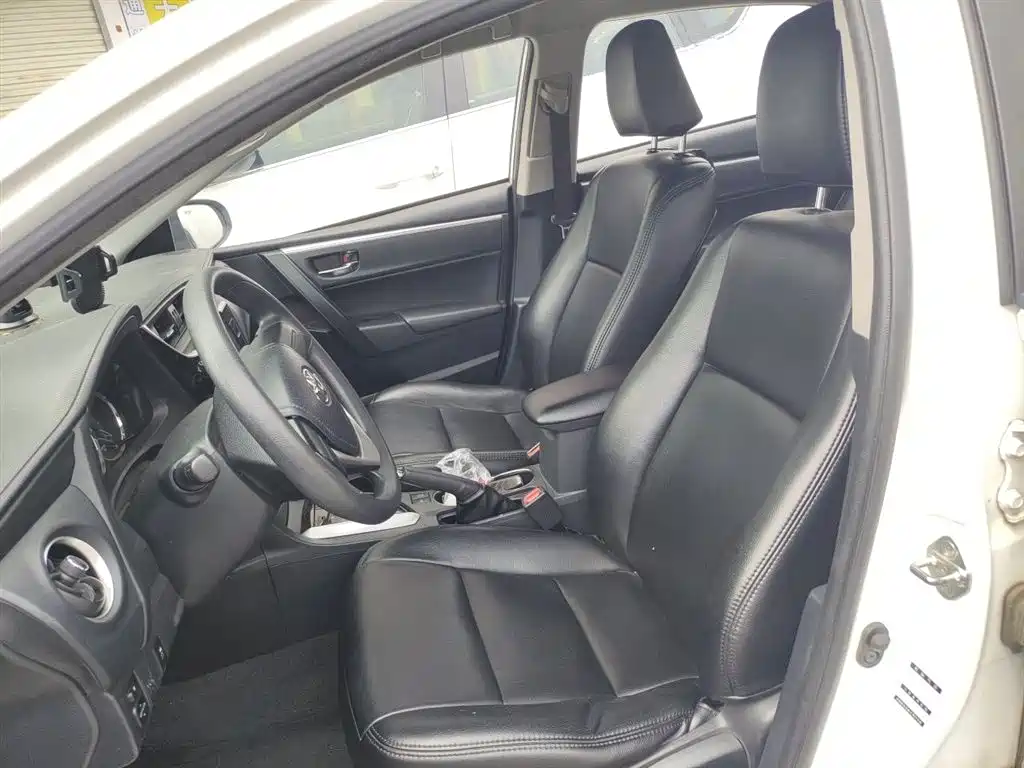 Toyota Corolla 2017 Facelift 1.2T S-CVT GL фото 8