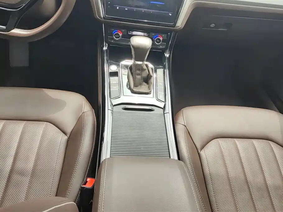 Volkswagen Phideon 2021 380TSI Luxury Edition фото 16