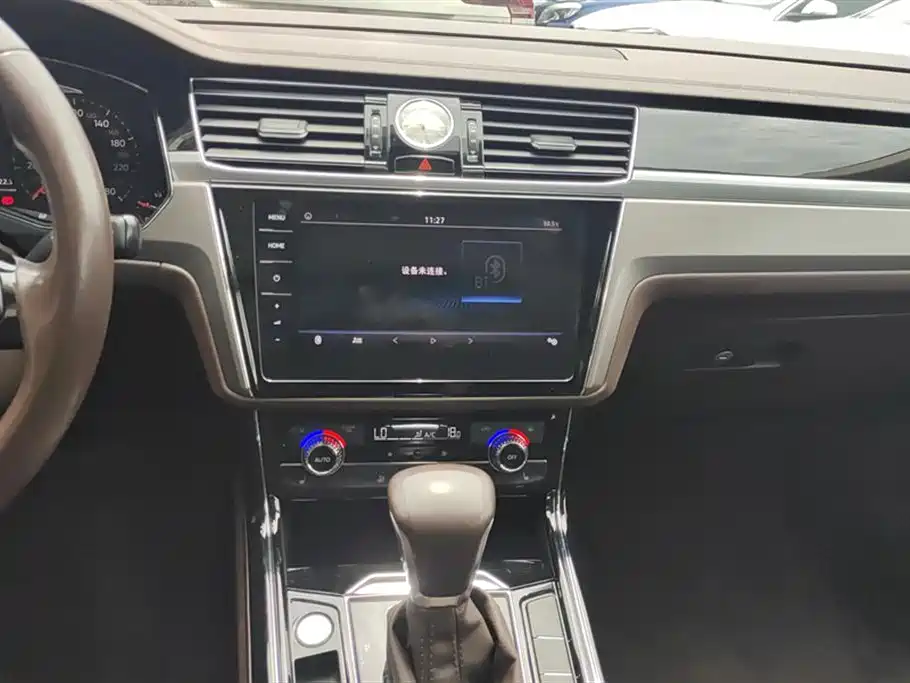 Volkswagen Phideon 2021 380TSI Luxury Edition фото 13