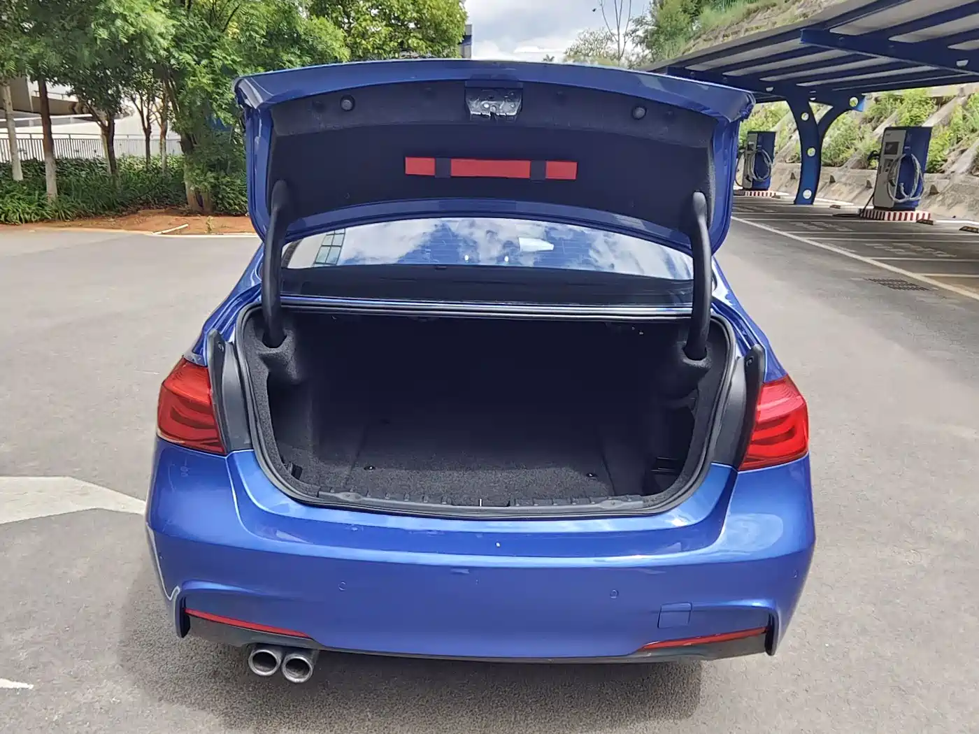 BMW 3 Series 2017 320i M Sport фото 30