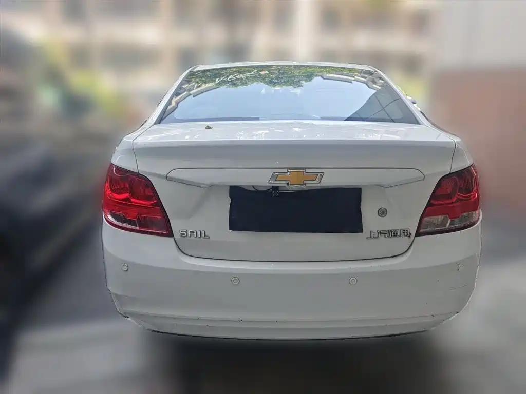 Chevrolet Sail 2015 Sail 3 1.5L Manual Ideal Sunroof Edition фото 4