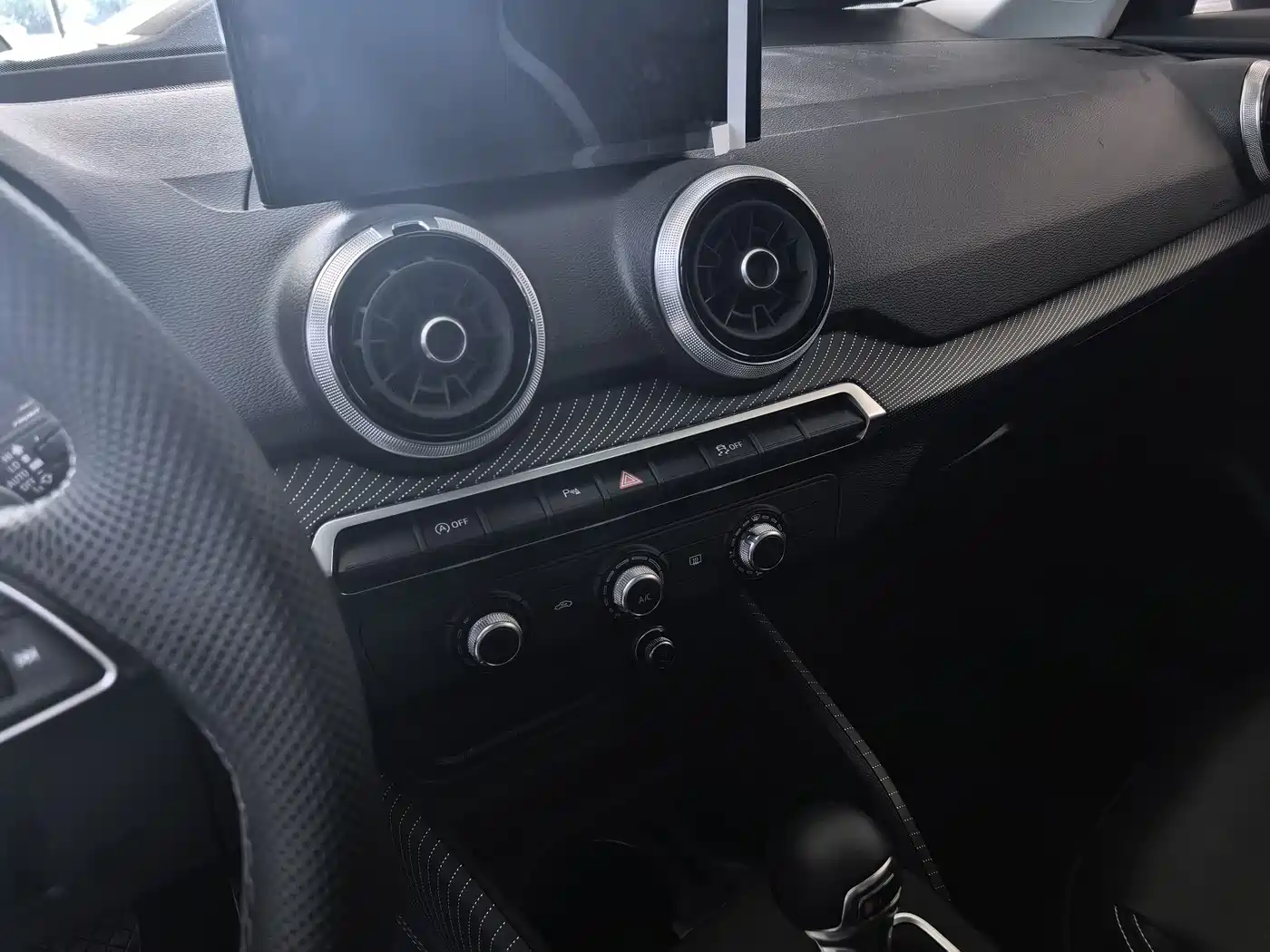 Audi Q2L 2025 35TFSI Progressive Dynamic фото 7