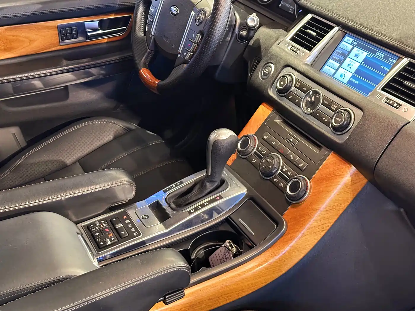 Land Rover Range Rover Sport 2011 3.0 TDV6 Sporty Diesel фото 13
