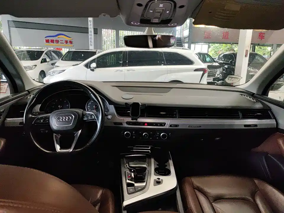 Audi Q7 2016 40 TFSI Comfort фото 6