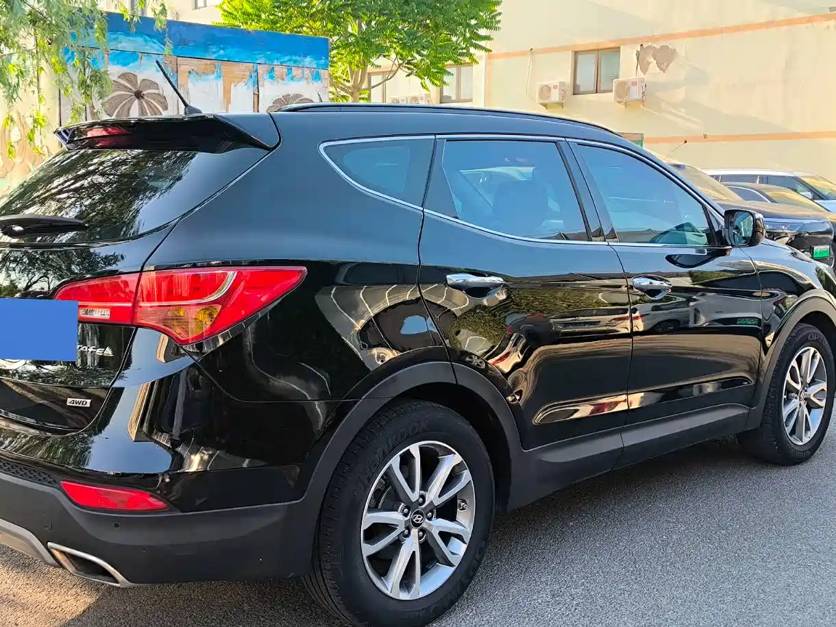 Hyundai Santa Fe 2013 2.4L Automatic AWD Premium фото 3