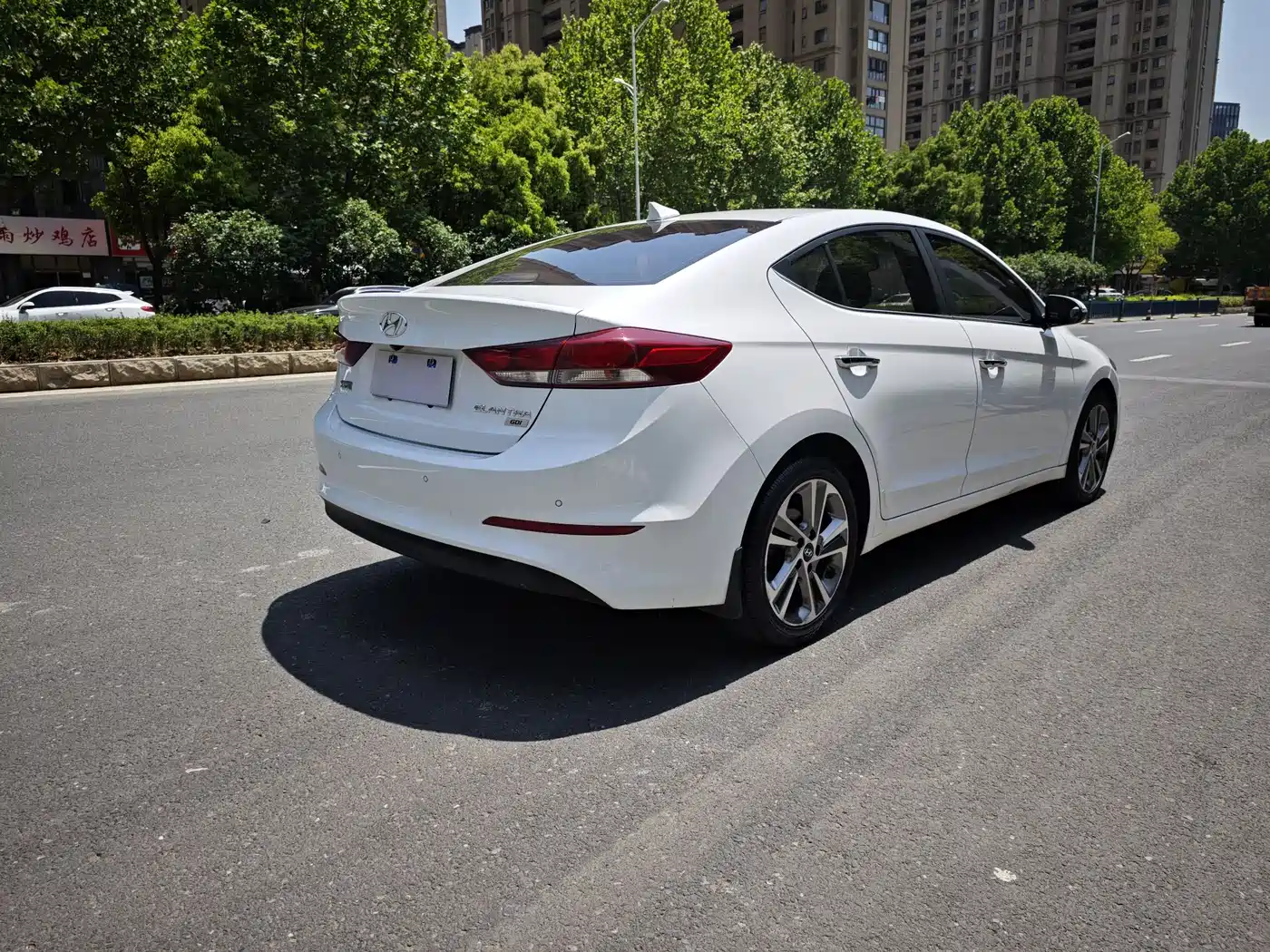 Hyundai Elantra 2016 Model 1.6L Automatic Smart Elite фото 6