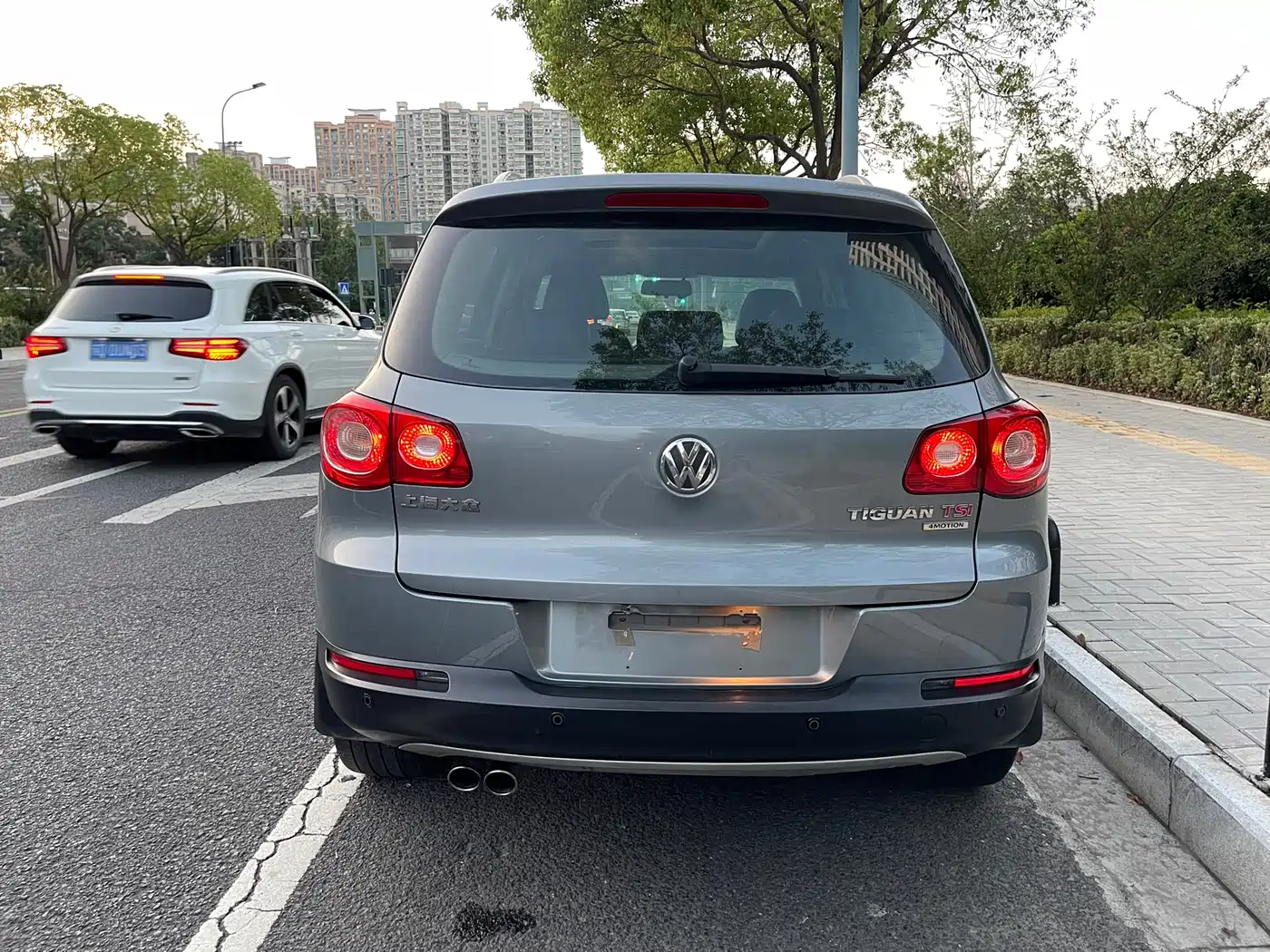 Volkswagen Tiguan 2010 2.0TSI Automatic 4WD Elite фото 5